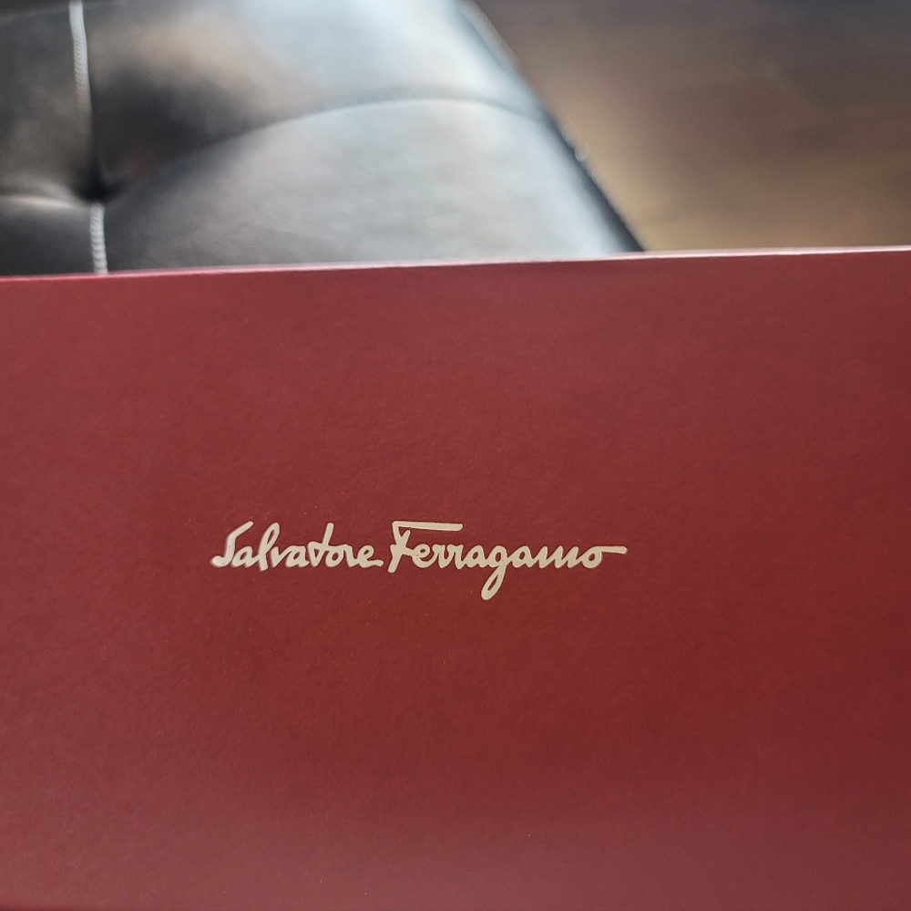 Salvatore Ferragamo Wallet - Picture 8 of 13